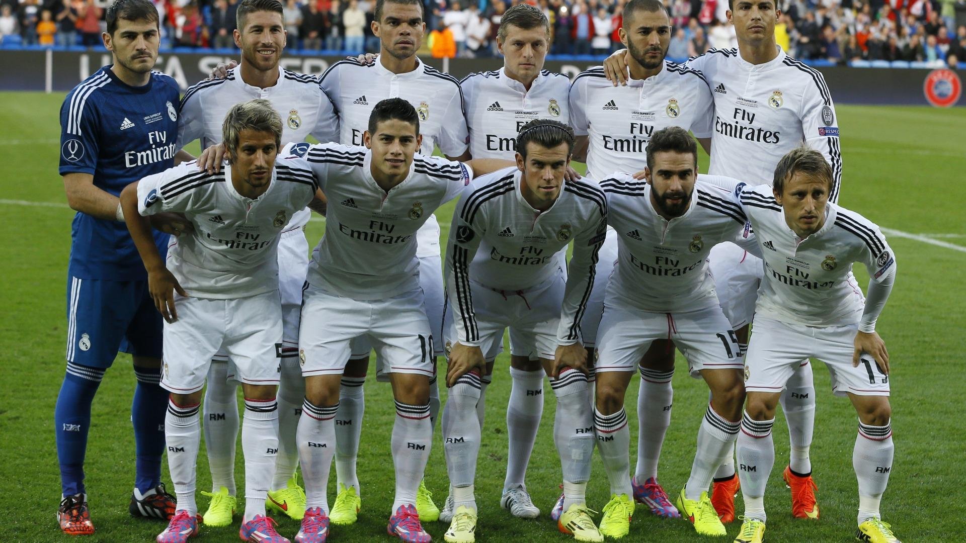 东亚杯国足平局 球迷热议教练布阵，东亚杯中国队阵容