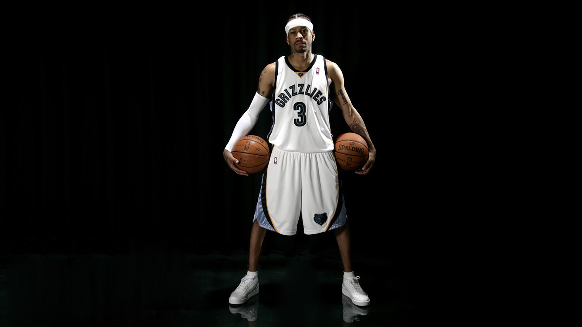 “汤姆·佩顿突破泳坛，短泳项目金牌触手可及”