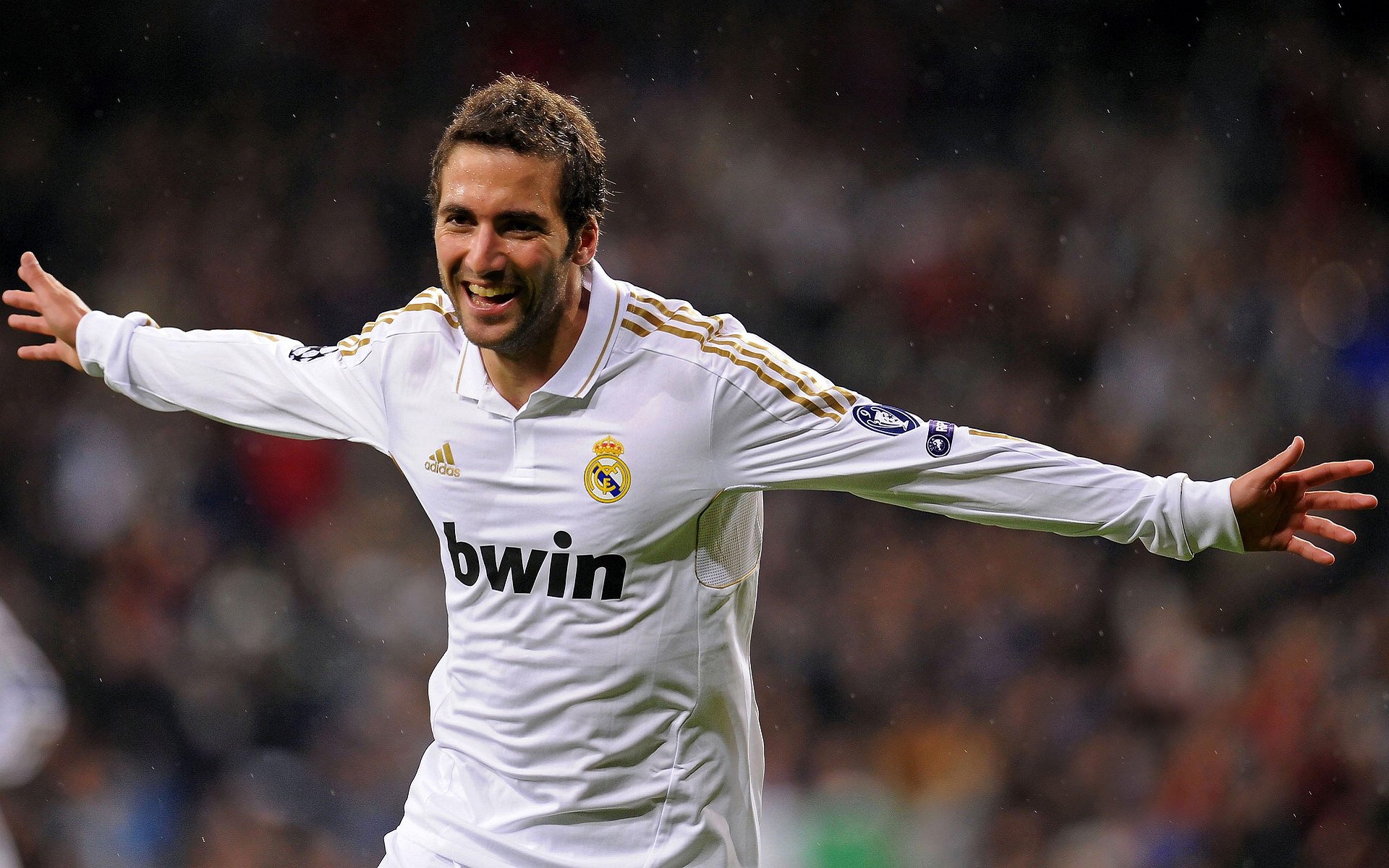 世界拳击赛事最新战报